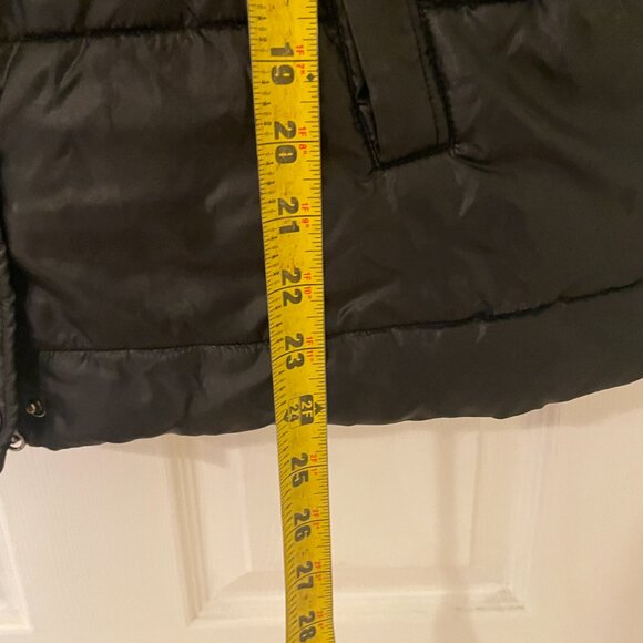 Maternity puffy vest size Large black with jersey lining - Picture 5 of 6